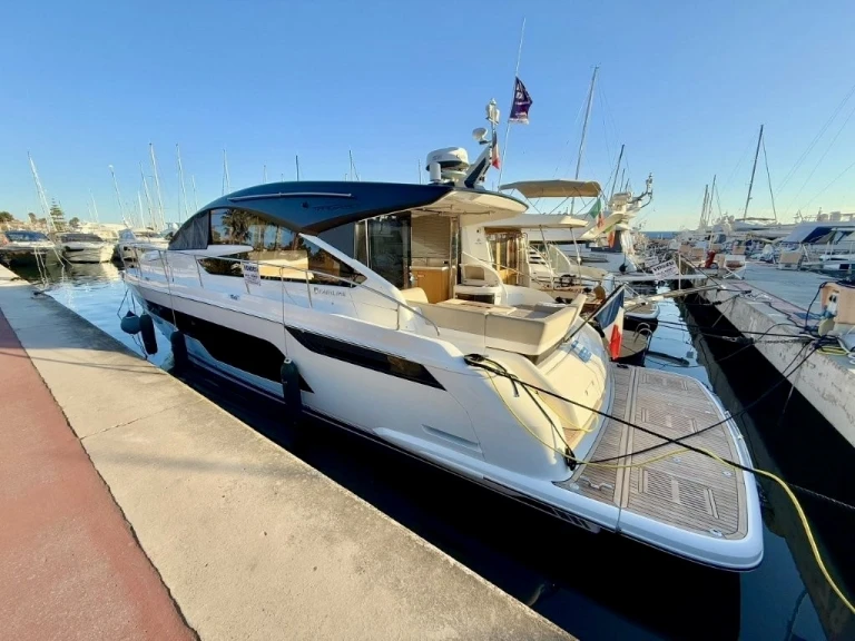 Huur Jacht met of zonder schipper Fairline in Port Grimaud
