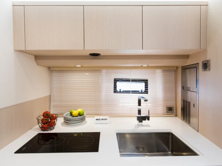 MED YACHT  Med Yacht 52 te huur van particulier of professional in Cogolin