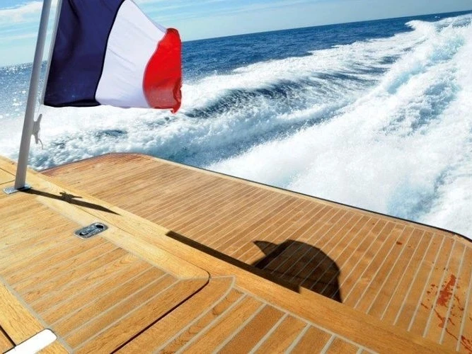 Verhuur Motorboot MEDYACHT met vaarbewijs