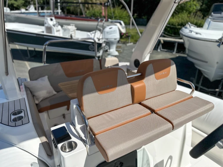 Bootverhuur La Flotte goedkoop Medline 7.5