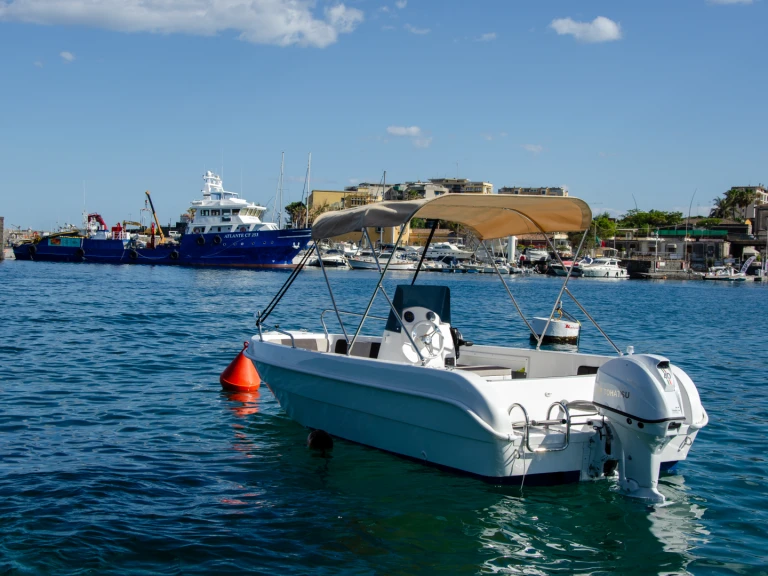 Motorboot te huur in Catania voor de beste prijs