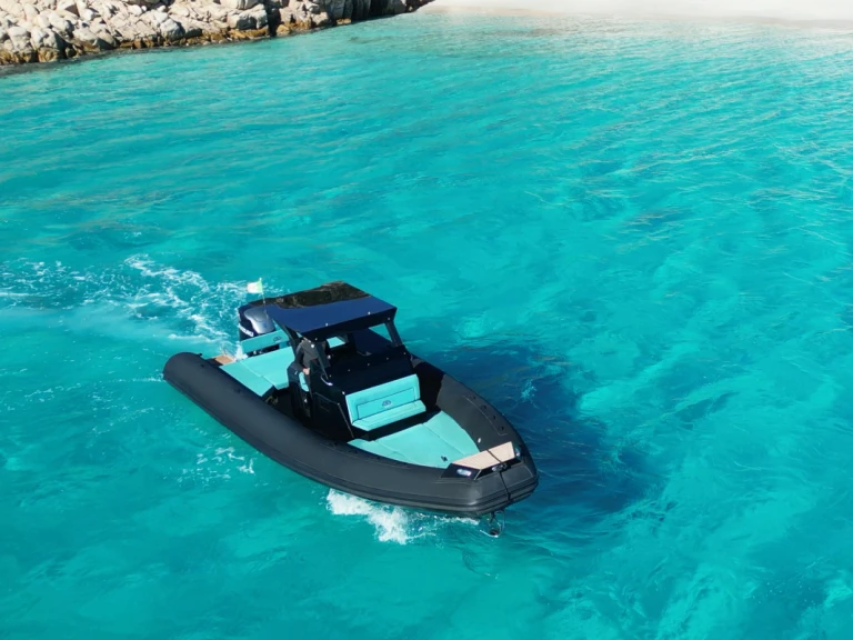 RIB te huur in La Maddalena voor de beste prijs