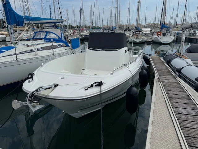 Verhuur Motorboot in La Rochelle - Jeanneau Cap Camarat 7.5 CC