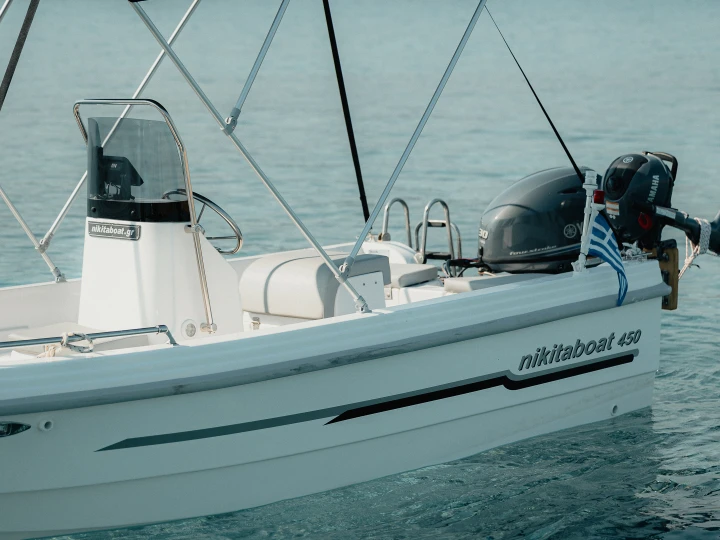 Verhuur Motorboot Nikita met vaarbewijs