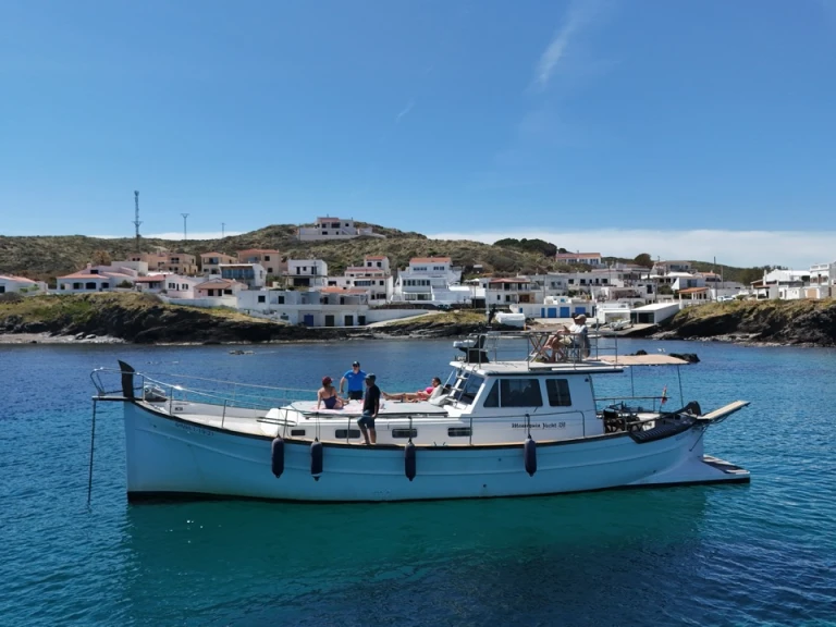 Huur Motorboot met of zonder schipper Menorquin-Yachts in Mahón