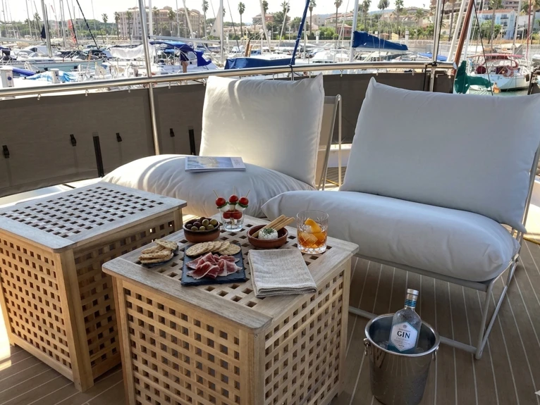 Huur Jacht met of zonder schipper Van-Dutch in Barcelona