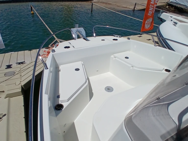Huur Motorboot met of zonder schipper Bénéteau in Portimão