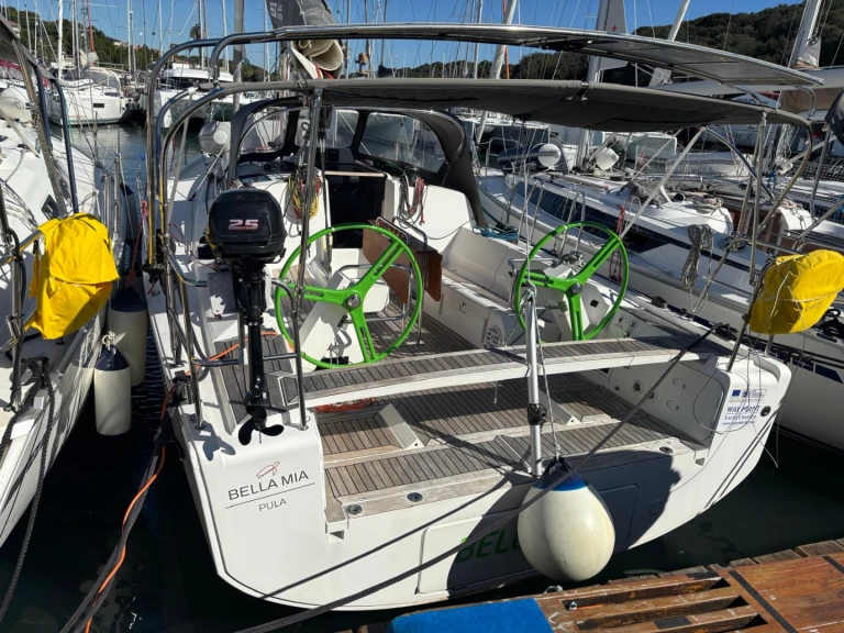 Bootverhuur Pula goedkoop E4