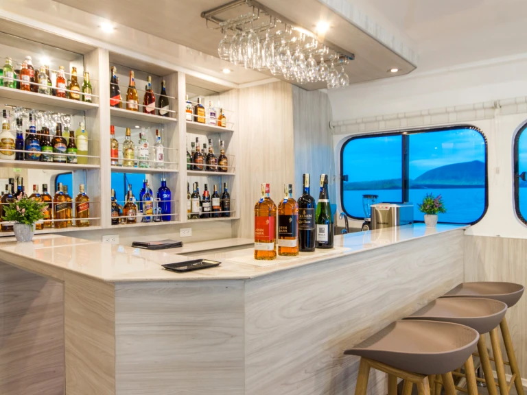Verhuur Jacht in Puerto Baquerizo Moreno -  Motoryacht - Solaris