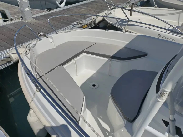 Motorboot te huur in Saint-Quay-Portrieux voor de beste prijs