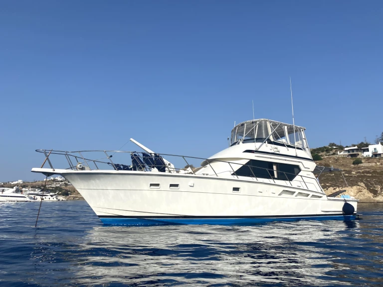  Hatteras 50 Convertible te huur van particulier of professional in Monastiri Bay
