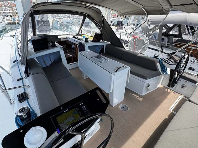 Zeilboot te huur in Trogir voor de beste prijs