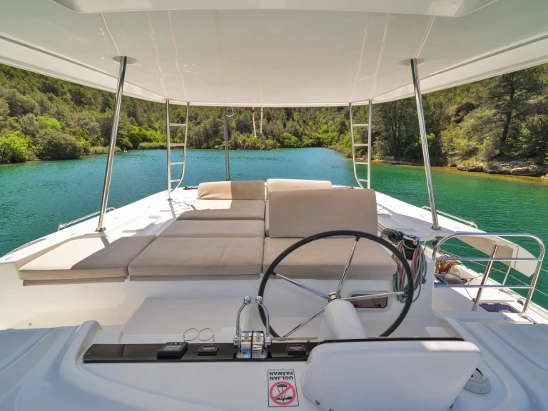Bootverhuur Skradin goedkoop Lagoon 46