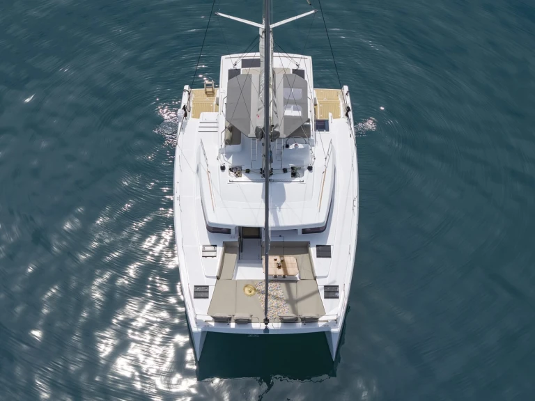 Catamaran te huur in Kaštela voor de beste prijs