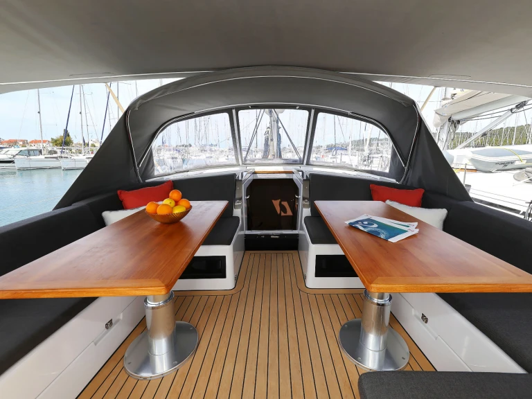 Huur een Hanse Hanse 460 in Sukošan