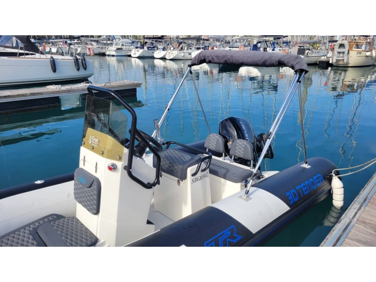 Huur een  3D TENDER - TR54 in Saint-Quay-Portrieux