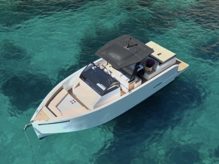 Huur een De Antonio D34 in Porto-Vecchio