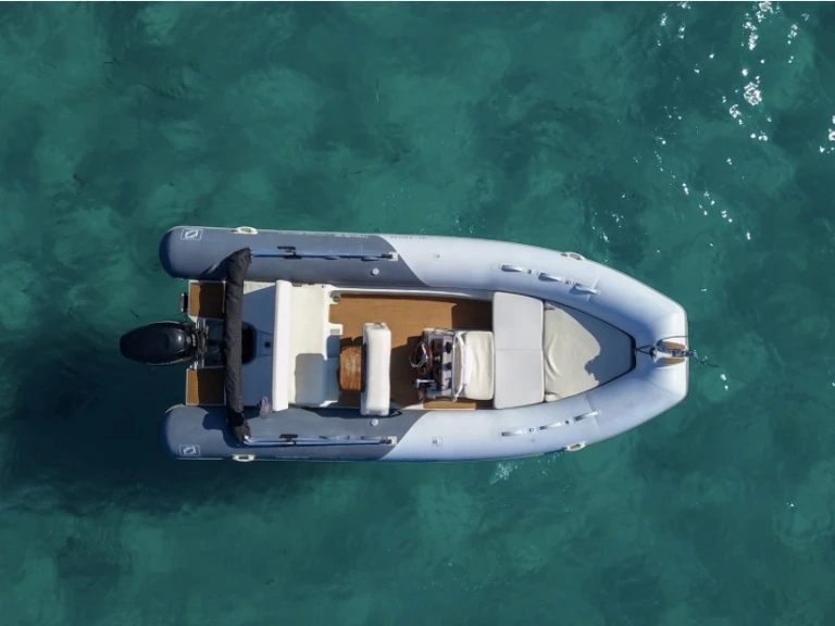 Jachthuur in Hyères - Zodiac Medline 580 Limited Edition via SamBoat