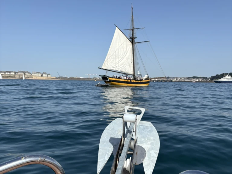 Verhuur Motorboot in Dinard - Maxima 750 flying lounge