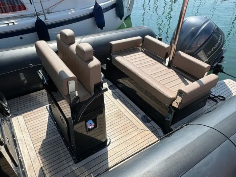 Verhuur RIB Sea Water met vaarbewijs
