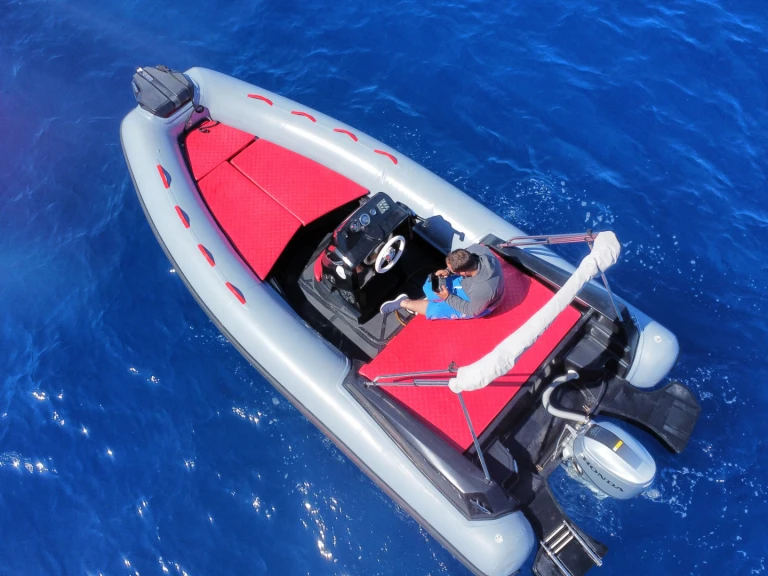 Huur een Magnus 5.80 in Porto Rotondo