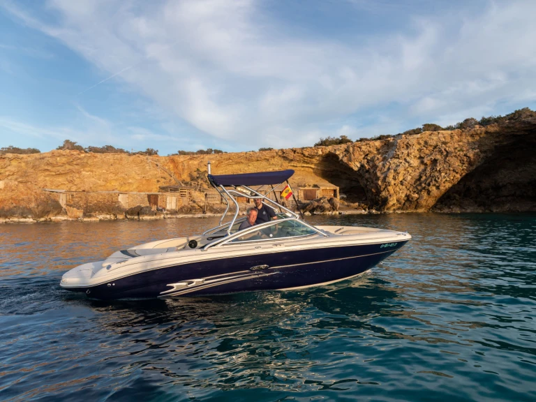 Motorboot te huur in Sant Antoni de Portmany voor de beste prijs