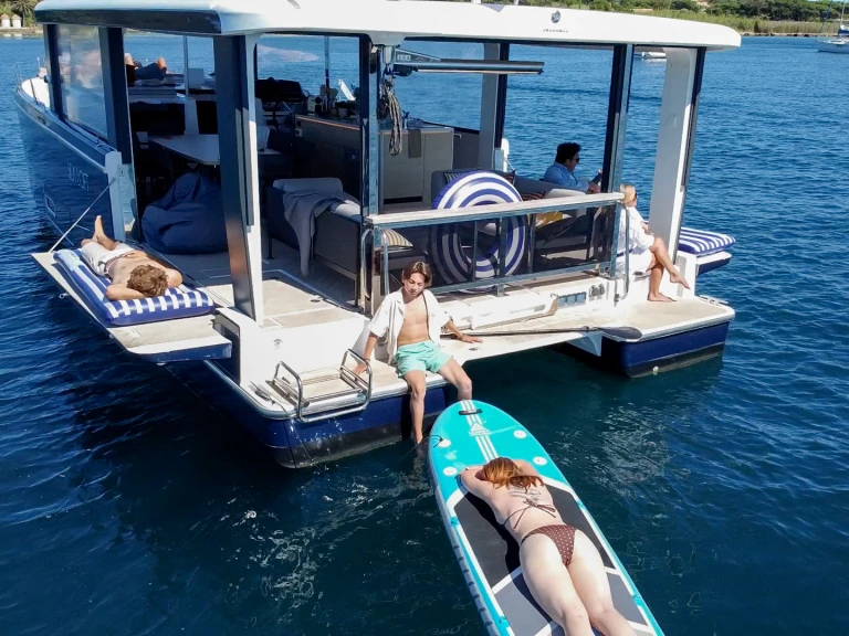 Verhuur Motorboot in Golfe de Saint-Tropez - Jeanneau Sealoft 480