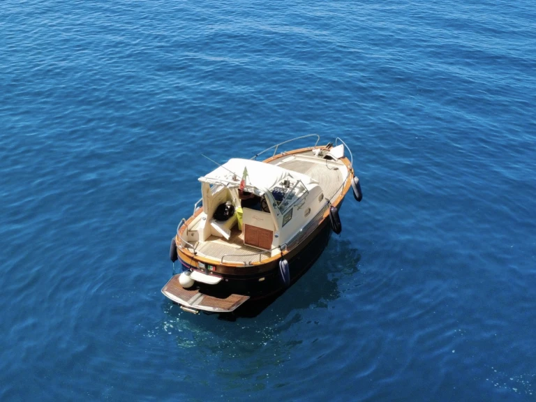 Bootverhuur Acquaviva 30 EXE in Salerno via SamBoat