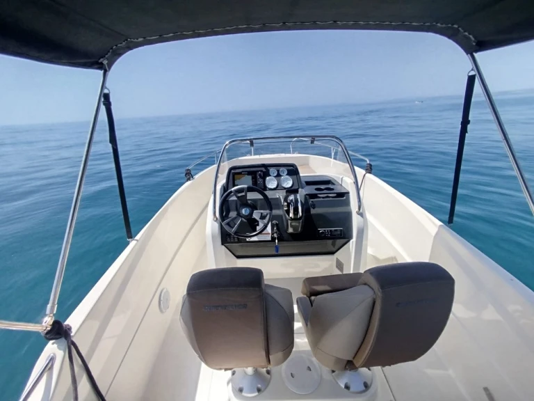Jachthuur in Spanje - Quicksilver Activ 505 Open via SamBoat