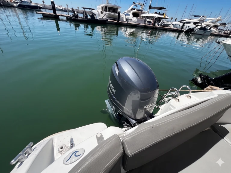 Verhuur RIB in Sitges - Zodiac Medline 2 