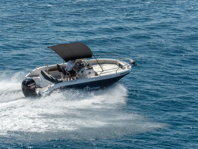 Motorboot te huur in Trogirski Zaliv voor de beste prijs
