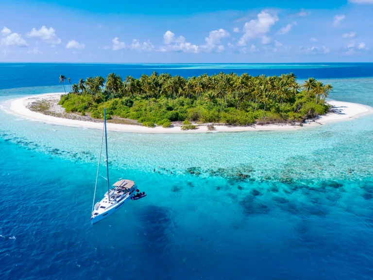 Verhuur Zeilboot in Malé - Jeanneau Sun Odyssey 490
