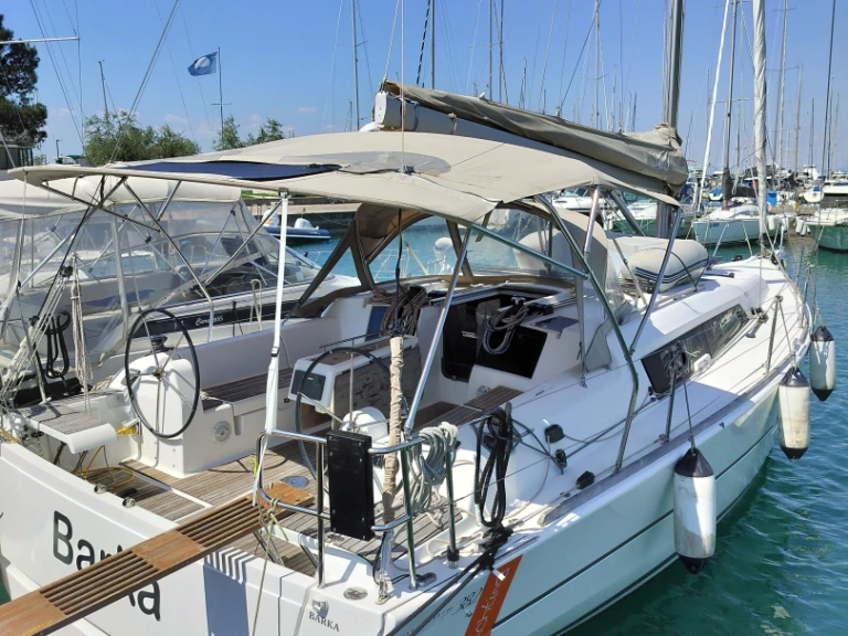 Dufour Dufour 382 Grand Large te huur van particulier of professional in Izola