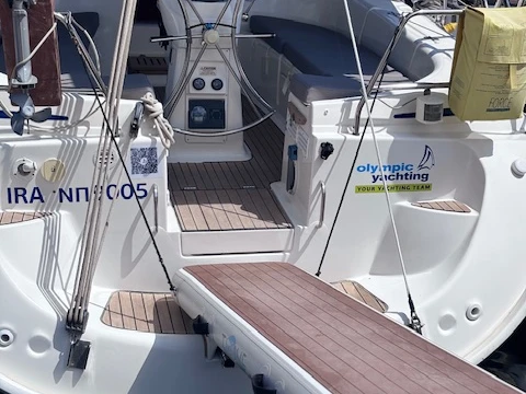 Verhuur Zeilboot in Lávrio - Bavaria Bavaria 39 Cruiser