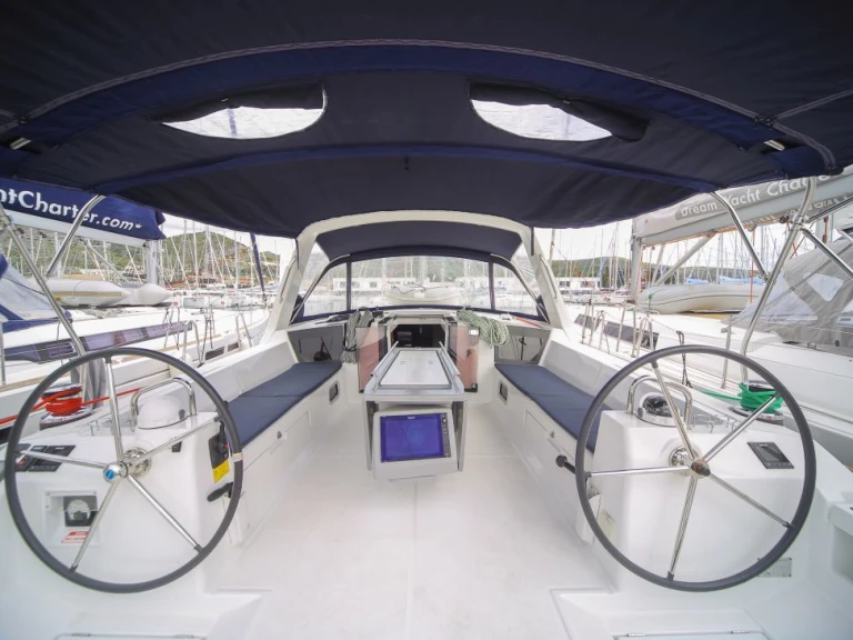 Verhuur Zeilboot Bénéteau met vaarbewijs