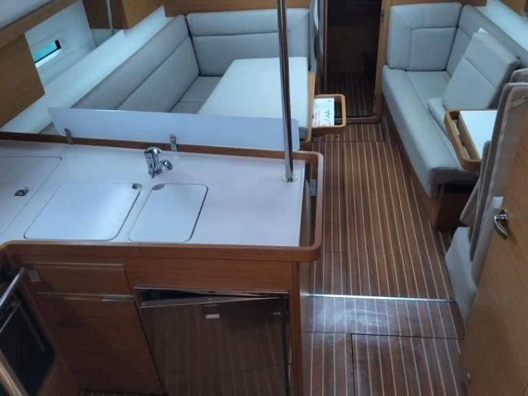Jachthuur in Izola - Elan Impression 40 via SamBoat