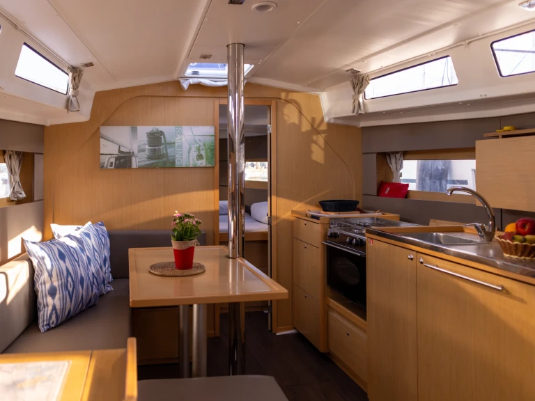 Jachthuur in Port de Pollença - Bénéteau Oceanis 38 via SamBoat