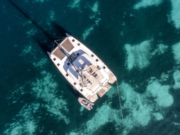 Huur Catamaran met of zonder schipper Lagoon in Olbia Port
