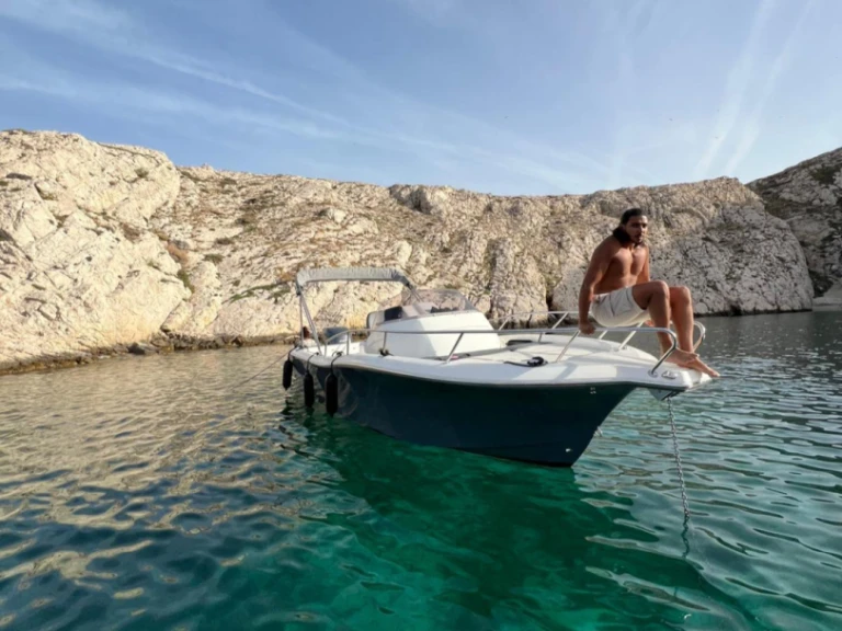 Jachthuur in Marseille - White Shark 240 sc via SamBoat