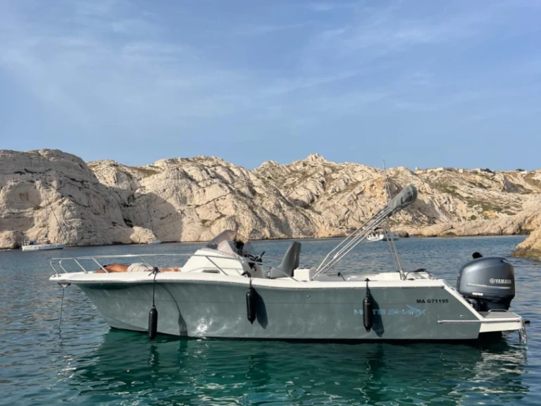 Verhuur Motorboot in Marseille - White Shark 240 sc