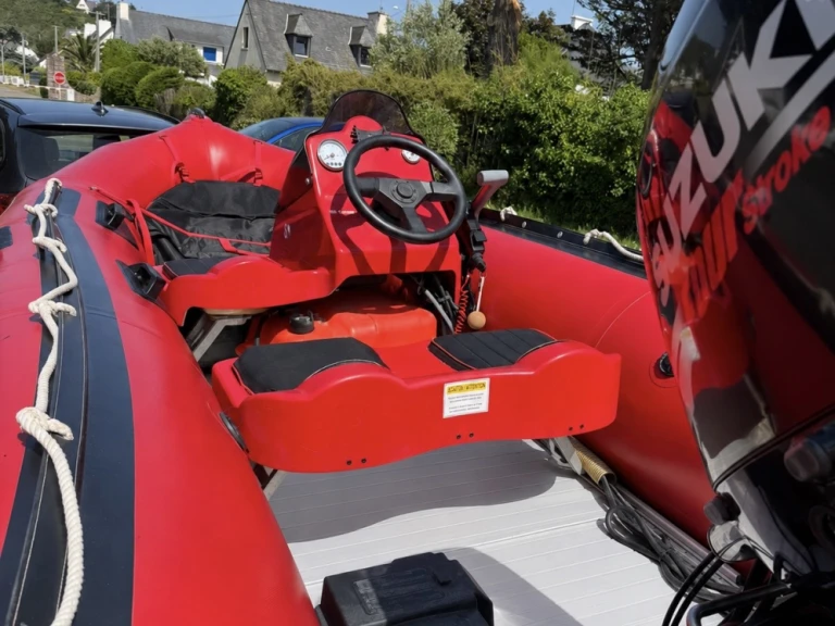 Jachthuur in Erquy - Zodiac MK 2 Futura via SamBoat