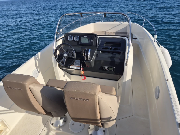 Quicksilver Activ 605 Open te huur van particulier of professional in Split