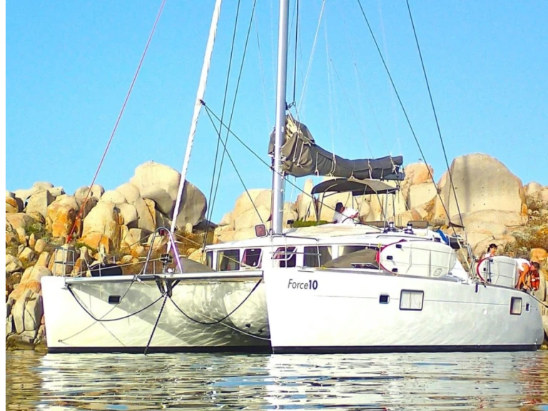 Verhuur Catamaran in La Maddalena - Lagoon Lagoon 440