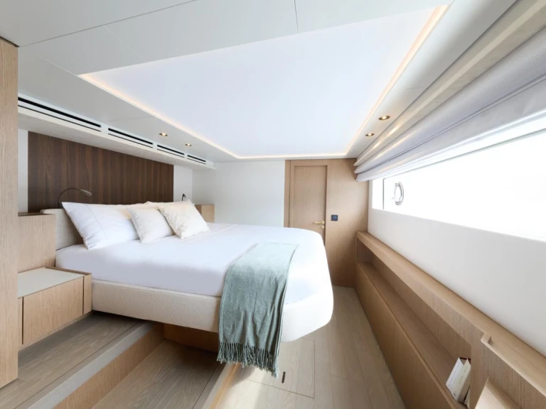 Jachthuur in Bacoli - Prestige Prestige M7 via SamBoat