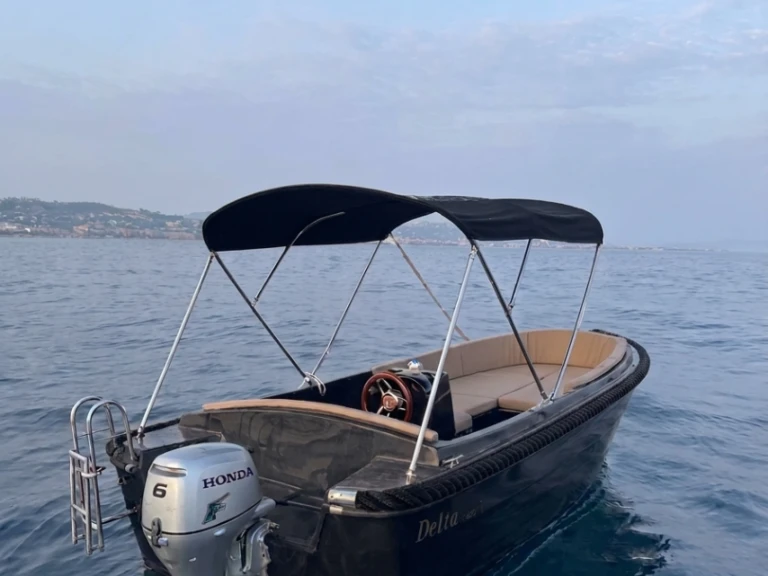 Verhuur Motorboot in Mandelieu-la-Napoule - SZKUTNICZY ZAKLAD Delta Kruger 480
