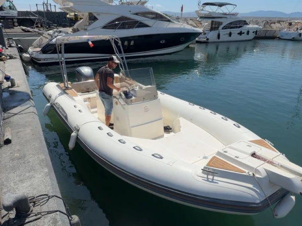 Huur RIB met of zonder schipper Capelli in Port Fréjus