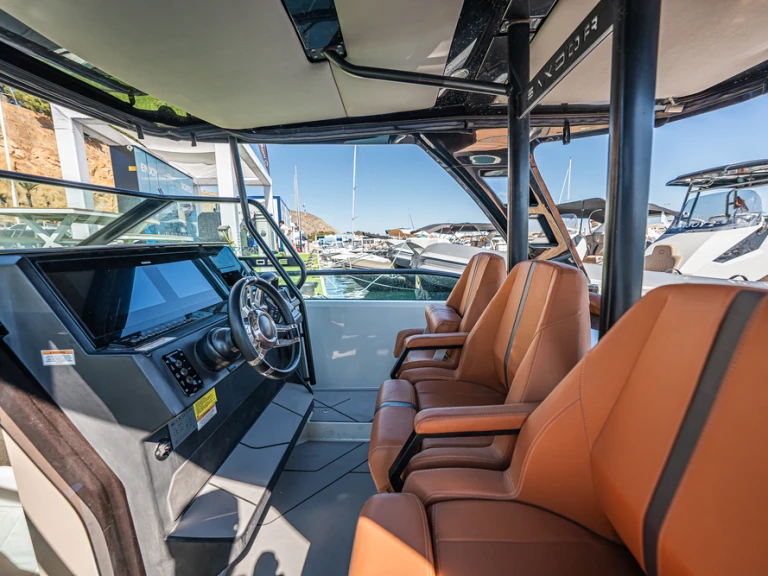Huur een Italboats saxdor 320GTO in Altea