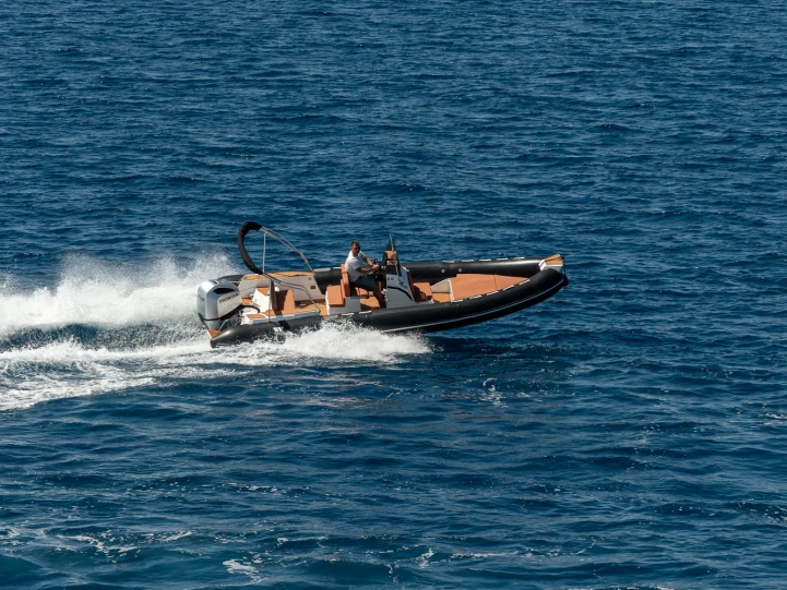 RIB te huur in Trogir voor de beste prijs