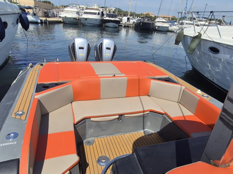RIB te huur in Hyères voor de beste prijs