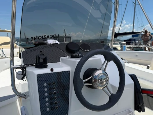 Bootverhuur Trimarchi Trimarchi 57 S day in La Spezia via SamBoat